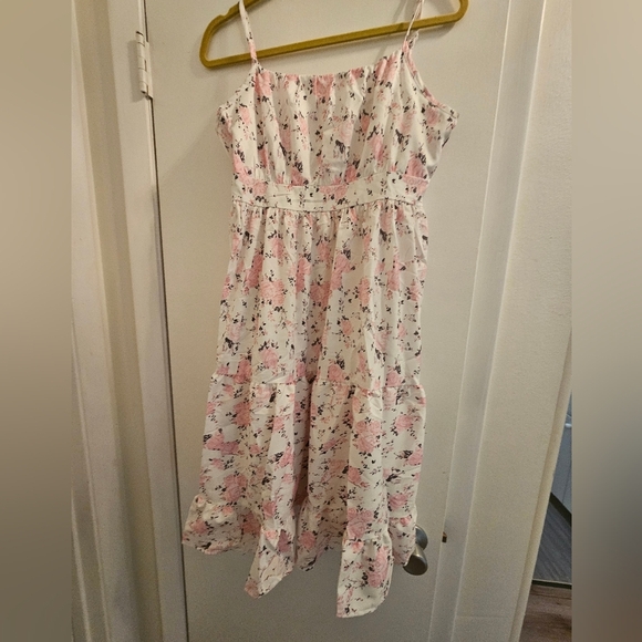 Dresses & Skirts - Floral Pink Ladies Sun Dress